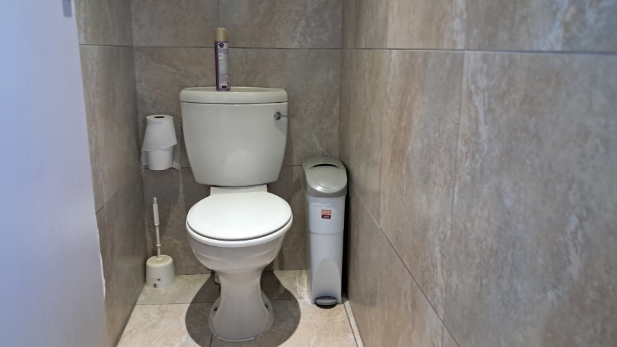 To Let Commercial Property for Rent in Berea Eastern Cape